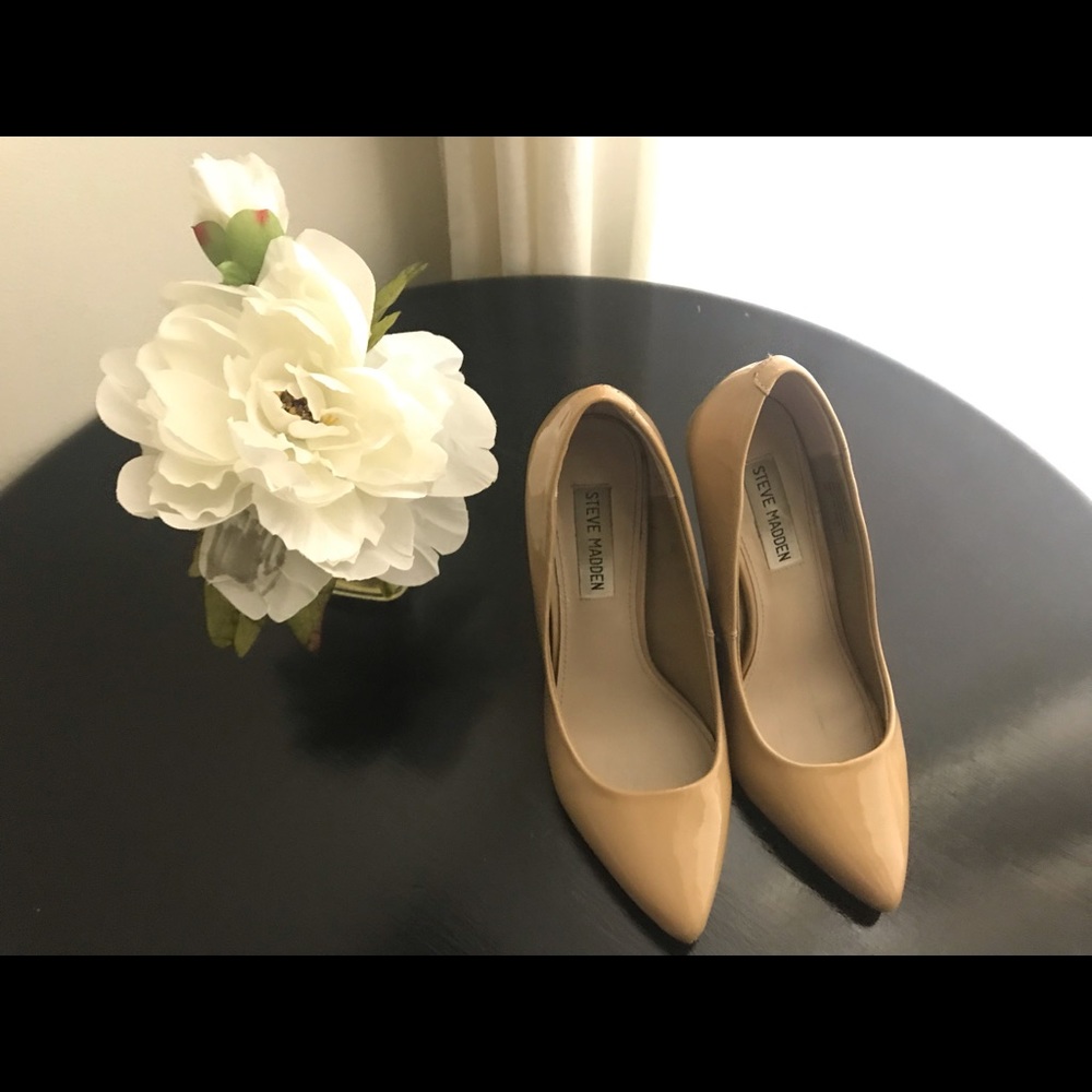 Steve Madden Nude Patent Pumps | Sz 6